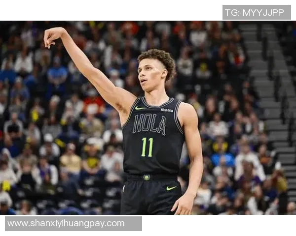 戴森丹尼尔斯的崛起之路：从青涩新秀到篮球场上的耀眼明星