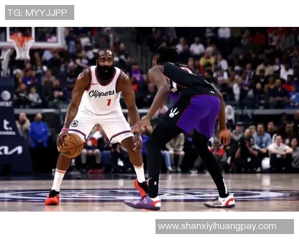 快船与猛龙对决技术统计分析揭示比赛关键数据与球员表现